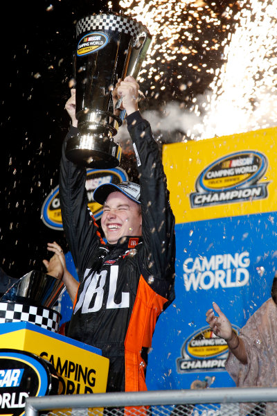 NASCAR Camping World Truck Series
Ford EcoBoost 200
Homestead-Miami Speedway, Homestead, FL USA
Friday 17 November 2017
Christopher Bell, JBL Toyota Tundra championship celebration
World Copyright: Lesley Ann Miller
LAT Images NASCAR Camping World Truck Series
Ford EcoBoost 200
Homestead-Miami Speedway, Homestead, FL USA
Friday 17 November 2017
Christopher Bell, JBL Toyota Tundra championship celebration
World Copyright: Lesley Ann Miller
LAT Images