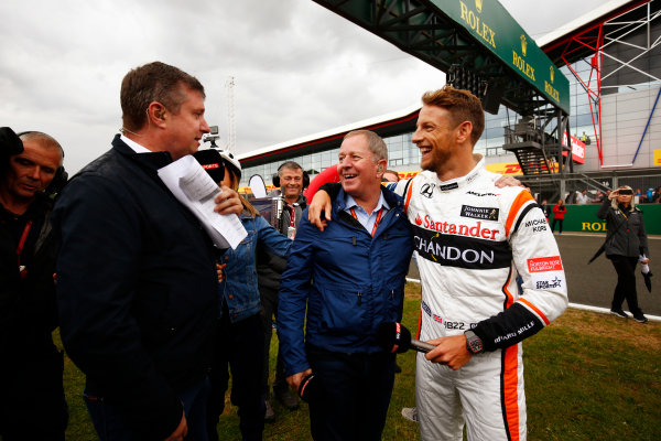 Silverstone, Northamptonshire, UK. 
Thursday 13 July 2017.
Sky commentators David Croft and Martin Brundle with jenson Button.
World Copyright: Andy Hone/LAT Images 
ref: Digital Image _ONZ3346