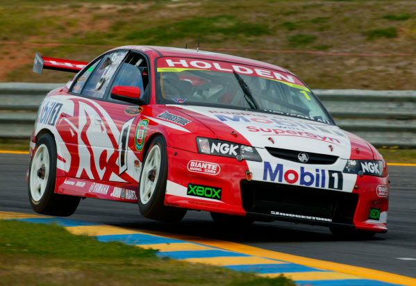 2003 Australian V8 Supercars, Round 9, Sandown, 14th September 2003.
V8 Supercar drivers Mark Skaife and Todd Kelly in action during the Betta Electrical 500 held at Sandown International Raceway Melbourne, Australia this weekend.
Photo: Mark Horsburgh/LAT Photographic