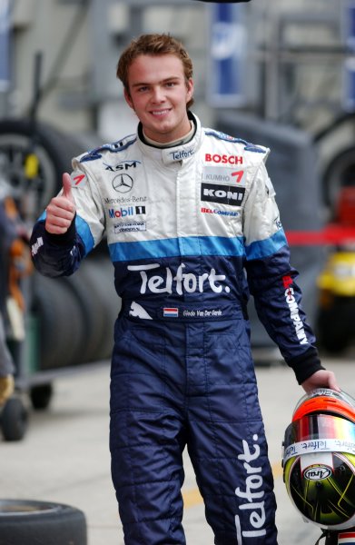 2006 F3 Euro Series.
Round 17 & 18, Le Mans Bugatti Circuit. 13th - 15th October 2006.
Giedo van der Garde (NED), ASM Formula 3, Dallara F305 Mercedes happy with his pole position.
World Copyright: Pieters/xpb
cc/LAT
ref: Digital Image Only 2006 F3 Euro Series.
Round 17 & 18, Le Mans Bugatti Circuit. 13th - 15th October 2006.
Giedo van der Garde (NED), ASM Formula 3, Dallara F305 Mercedes happy with his pole position.
World Copyright: Pieters/xpb
cc/LAT
ref: Digital Image Only