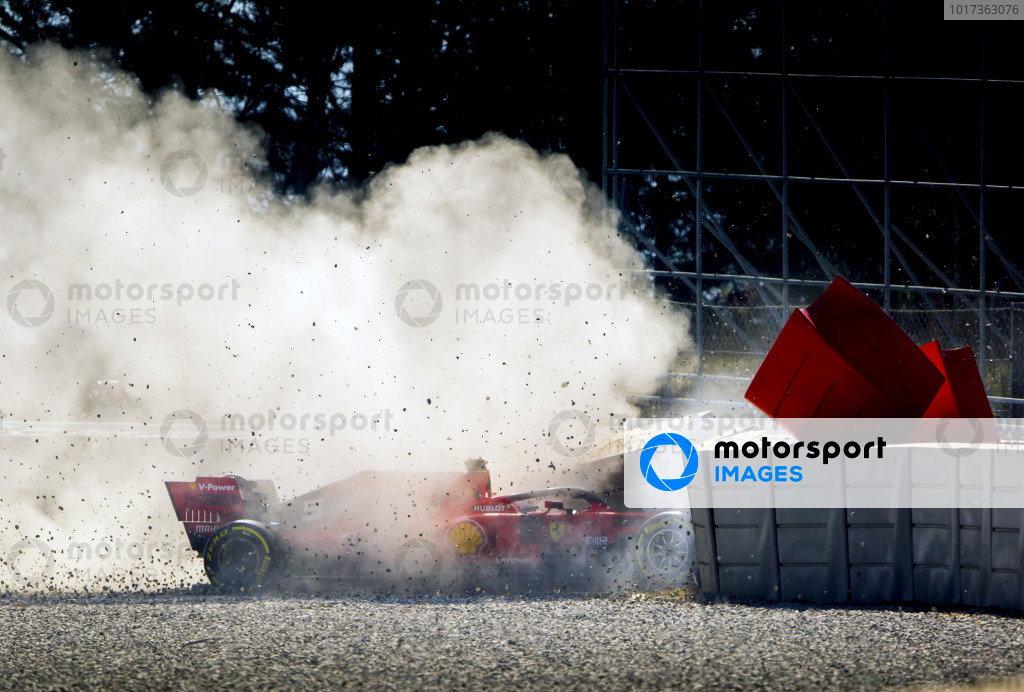 Sebastian Vettel, Ferrari SF90, crashes at Turn 3 Sebastian Vettel, Ferrari SF90, crashes at Turn 3