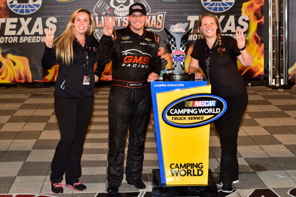 3-4 November, 2016, Fort Worth, Texas USA
Johnny Sauter (21) celebrates after winning at Texas.
©2016, John Harrelson / LAT Photo USA 3-4 November, 2016, Fort Worth, Texas USA
Johnny Sauter (21) celebrates after winning at Texas.
©2016, John Harrelson / LAT Photo USA