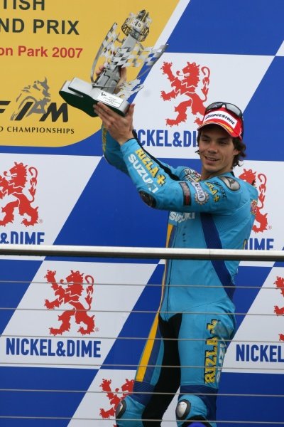 2007 Moto GP British Grand Prix.
Donington Park, England.
22nd-24th June 2007.
Chris Vermeulen (Rizla Suzuki Moto GP, Suzuki GSV-R XRG0) celebrates 3rd position on the podium, portrait.
World Copyright: Kevin Wood/LAT Photographic
ref: Digital Image IMG_6405 2007 Moto GP British Grand Prix.
Donington Park, England.
22nd-24th June 2007.
Chris Vermeulen (Rizla Suzuki Moto GP, Suzuki GSV-R XRG0) celebrates 3rd position on the podium, portrait.
World Copyright: Kevin Wood/LAT Photographic
ref: Digital Image IMG_6405