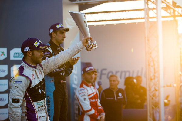 2016/2017 FIA Formula E Championship.
Marrakesh ePrix, Circuit International Automobile Moulay El Hassan, Marrakesh, Morocco.
Sam Bird (GBR), DS Virgin Racing, Spark-Citroen, Virgin DSV-02.
Saturday 12 November 2016.
Photo: Sam Bloxham/LAT/Formula E
ref: Digital Image _SBB7766 2016/2017 FIA Formula E Championship.
Marrakesh ePrix, Circuit International Automobile Moulay El Hassan, Marrakesh, Morocco.
Sam Bird (GBR), DS Virgin Racing, Spark-Citroen, Virgin DSV-02.
Saturday 12 November 2016.
Photo: Sam Bloxham/LAT/Formula E
ref: Digital Image _SBB7766