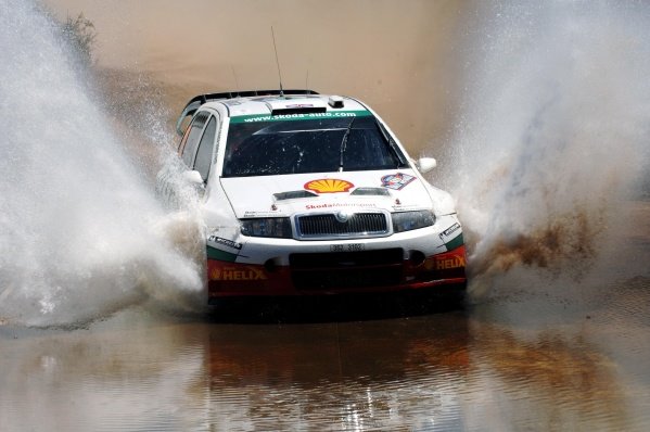 Colin McRae (GBR) with co-driver Nicky Grist (GBR) Skoda Fabia WRC on Stage 15.
FIA World Rally Championship, Rd 16, Leg Two, Rally Australia, Perth, Western Australia, 12 November 2005.
DIGITAL IMAGE
Colin McRae (GBR) with co-driver Nicky Grist (GBR) Skoda Fabia WRC on Stage 15.
FIA World Rally Championship, Rd 16, Leg Two, Rally Australia, Perth, Western Australia, 12 November 2005.
DIGITAL IMAGE