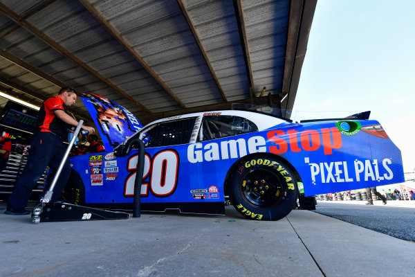NASCAR XFINITY Series
Use Your Melon Drive Sober 200
Dover International Speedway, Dover, DE USA
Friday 29 September 2017
Erik Jones, Pixel Pals/GameStop Toyota Toyota Camry
World Copyright: Logan Whitton
LAT Images NASCAR XFINITY Series
Use Your Melon Drive Sober 200
Dover International Speedway, Dover, DE USA
Friday 29 September 2017
Erik Jones, Pixel Pals/GameStop Toyota Toyota Camry
World Copyright: Logan Whitton
LAT Images