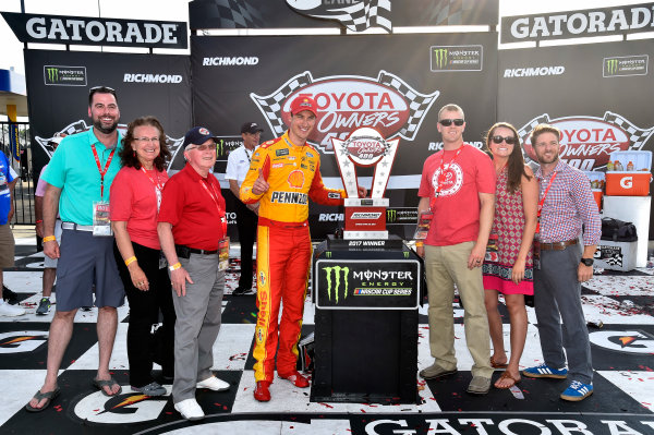 Monster Energy NASCAR Cup Series
Toyota Owners 400
Richmond International Raceway, Richmond, VA USA
Sunday 30 April 2017
Joey Logano, Team Penske, Shell Pennzoil Ford Fusion wins.
World Copyright: Rusty Jarrett
LAT Images
ref: Digital Image 17RIC1rj_4463