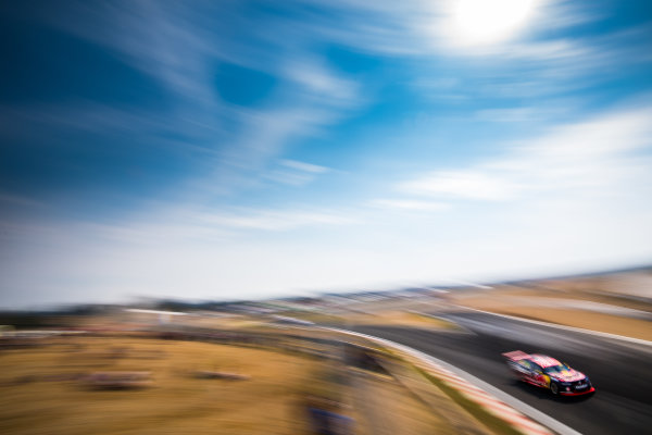 2017 Supercars Championship Round 2.
Tasmania SuperSprint, Simmons Plains Raceway, Tasmania, Australia.
Friday April 7th to Sunday April 9th 2017.
Jamie Whincup drives the #88 Red Bull Holden Racing Team Holden Commodore VF.
World Copyright: Daniel Kalisz/LAT Images
Ref: Digital Image 070417_VASCR2_DKIMG_0542.JPG 2017 Supercars Championship Round 2.
Tasmania SuperSprint, Simmons Plains Raceway, Tasmania, Australia.
Friday April 7th to Sunday April 9th 2017.
Jamie Whincup drives the #88 Red Bull Holden Racing Team Holden Commodore VF.
World Copyright: Daniel Kalisz/LAT Images
Ref: Digital Image 070417_VASCR2_DKIMG_0542.JPG