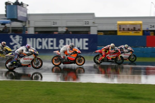 2007 Moto GP British Grand Prix.
Donington Park, England.
22nd-24th June 2007.
250cc race. Alex de Angelis leads Jorge Lorenzo, Julian Simon and Alvaro Bautista at the start.
World Copyright: Kevin Wood/LAT Photographic
ref: Digital Image IMG_1582 2007 Moto GP British Grand Prix.
Donington Park, England.
22nd-24th June 2007.
250cc race. Alex de Angelis leads Jorge Lorenzo, Julian Simon and Alvaro Bautista at the start.
World Copyright: Kevin Wood/LAT Photographic
ref: Digital Image IMG_1582
