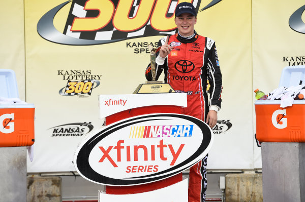 NASCAR XFINITY Series
Kansas Lottery 300
Kansas Speedway, Kansas City, KS USA
Saturday 21 October 2017
Christopher Bell, JBL Toyota Camry, Celebrates in Victory Lane.
World Copyright: John K Harrelson
LAT Images