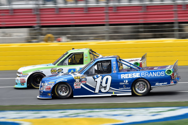 19-20 May, 2016, Concord, North Carolina, USA
Johnny Sauter (21), Daniel Hemric (19)
?2016, John Harrelson / LAT Photo USA 19-20 May, 2016, Concord, North Carolina, USA
Johnny Sauter (21), Daniel Hemric (19)
?2016, John Harrelson / LAT Photo USA