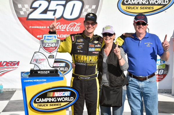 21-22 October, 2016, Talladega, Alabama USA
Grant Enfinger wins at Talladega
©2016, John Harrelson / LAT Photo USA 21-22 October, 2016, Talladega, Alabama USA
Grant Enfinger wins at Talladega
©2016, John Harrelson / LAT Photo USA