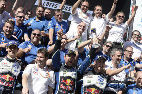 Rally winners Andreas Mikkelsen (NOR) / Anders Jaeger Synnevag (NOR), Volkswagen Motorsport II WRC and Sebastien Ogier (FRA) / Julien Ingrassia (FRA), Volkswagen Motorsport WRC celebrate with the team at FIA World Rally Championship, Rd13, Rally Australia, Day Three, Coffs Harbour, New South Wales, Australia, 20 November 2016. Rally winners Andreas Mikkelsen (NOR) / Anders Jaeger Synnevag (NOR), Volkswagen Motorsport II WRC and Sebastien Ogier (FRA) / Julien Ingrassia (FRA), Volkswagen Motorsport WRC celebrate with the team at FIA World Rally Championship, Rd13, Rally Australia, Day Three, Coffs Harbour, New South Wales, Australia, 20 November 2016.