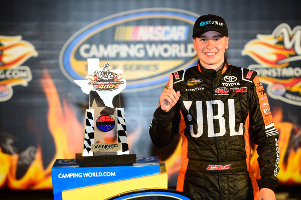 NASCAR Camping World Truck Series
winstaronlinegaming.com 400
Texas Motor Speedway, Ft. Worth, TX USA
Friday 9 June 2017
Christopher Bell, JBL Toyota Tundra, celebrates in Victory Lane.
World Copyright: John K Harrelson
LAT Images
ref: Digital Image 17TEX2jh_02557