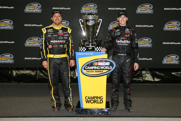 NASCAR Camping World Truck Series
TheHouse.com 225
Chicagoland Speedway, Joliet, IL USA
Friday 15 September 2017
Matt Crafton, Black Label Bacon/Menards Toyota Tundra and Ben Rhodes, Safelite Auto Glass Toyota Tundra
World Copyright: Barry Cantrell
LAT Images NASCAR Camping World Truck Series
TheHouse.com 225
Chicagoland Speedway, Joliet, IL USA
Friday 15 September 2017
Matt Crafton, Black Label Bacon/Menards Toyota Tundra and Ben Rhodes, Safelite Auto Glass Toyota Tundra
World Copyright: Barry Cantrell
LAT Images