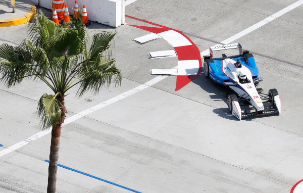 2014/2015 FIA Formula E Championship.
Long Beach ePrix, Long Beach, California, United States of America.
Friday 3 April 2015
Scott Speed (USA)/Andretti Autosport - Spark-Renault SRT_01E
Photo: Jed Leicester/LAT/Formula E
ref: Digital Image _JL20233
2014/2015 FIA Formula E Championship.
Long Beach ePrix, Long Beach, California, United States of America.
Friday 3 April 2015
Scott Speed (USA)/Andretti Autosport - Spark-Renault SRT_01E
Photo: Jed Leicester/LAT/Formula E
ref: Digital Image _JL20233