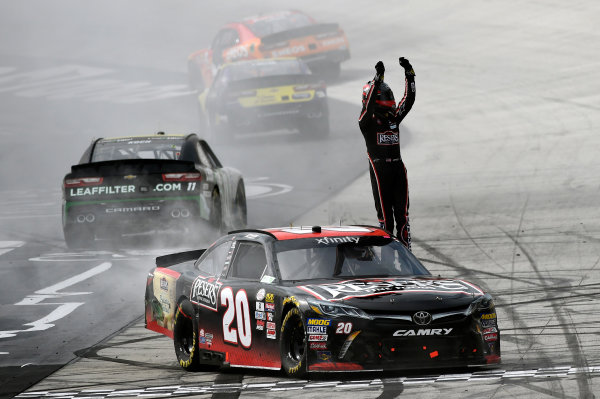 NASCAR Xfinity Series
Fitzgerald Glider Kits 300
Bristol Motor Speedway, Bristol, TN USA
Saturday 22 April 2017
Erik Jones, Reser's American Classic Toyota Camry celebrates his win with a burnout
World Copyright: Nigel Kinrade
LAT Images
ref: Digital Image 17BRI1nk06994