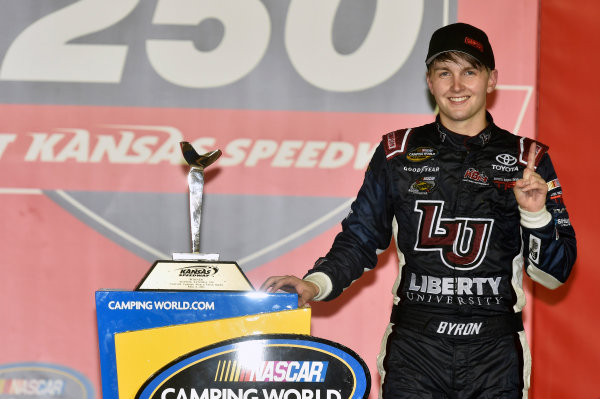 5-6 May, 2016, Kansas City, Kansas USA
William Byron celebrates his win in Victory Lane
? 2016, Nigel Kinrade
LAT Photo USA 5-6 May, 2016, Kansas City, Kansas USA
William Byron celebrates his win in Victory Lane
? 2016, Nigel Kinrade
LAT Photo USA