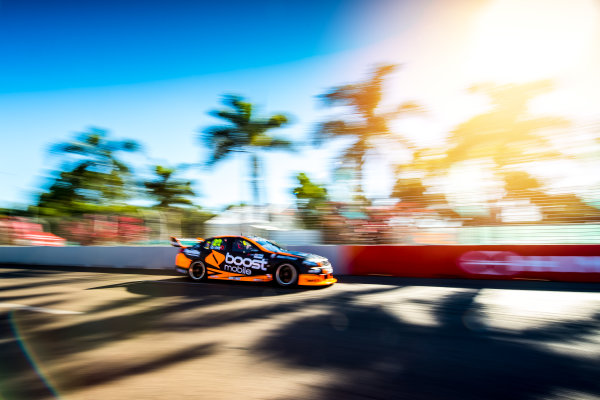 2017 Supercars Championship Round 7.
Townsville 400, Reid Park, Townsville, Queensland, Australia.
Friday 7th July to Sunday 9th July 2017.
James Courtney drives the #22 Mobil 1 HSV Racing Holden Commodore VF.
World Copyright: Daniel Kalisz/ LAT Images
Ref: Digital Image 070717_VASCR7_DKIMG_1994.jpg 2017 Supercars Championship Round 7.
Townsville 400, Reid Park, Townsville, Queensland, Australia.
Friday 7th July to Sunday 9th July 2017.
James Courtney drives the #22 Mobil 1 HSV Racing Holden Commodore VF.
World Copyright: Daniel Kalisz/ LAT Images
Ref: Digital Image 070717_VASCR7_DKIMG_1994.jpg