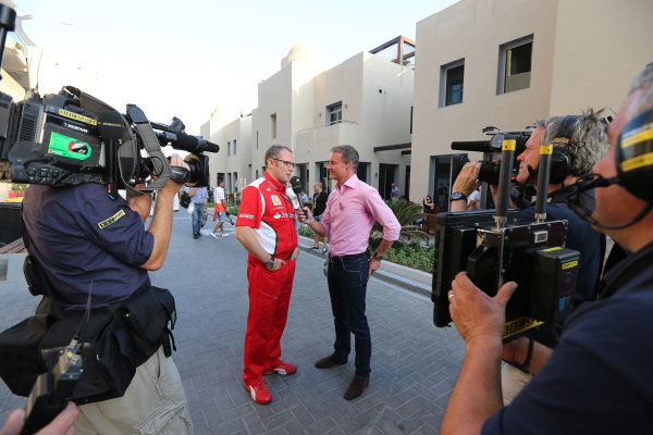 David Coulthard (GBR) BBC Television Commentator talks with Stefano Domenicali (ITA) Ferrari General Director.
Formula One World Championship, Rd18, Abu Dhabi Grand Prix, Qualifying, Yas Marina Circuit, Abu Dhabi, UAE, Saturday 3 November 2012.