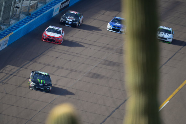Monster Energy NASCAR Cup Series
Can-Am 500
Phoenix Raceway, Avondale, AZ USA
Sunday 12 November 2017
Kurt Busch, Stewart-Haas Racing, Monster Energy/Haas Automation Ford Fusion, Ty Dillon, Germain Racing, GEICO Military Chevrolet SS
World Copyright: Logan Whitton
LAT Images Monster Energy NASCAR Cup Series
Can-Am 500
Phoenix Raceway, Avondale, AZ USA
Sunday 12 November 2017
Kurt Busch, Stewart-Haas Racing, Monster Energy/Haas Automation Ford Fusion, Ty Dillon, Germain Racing, GEICO Military Chevrolet SS
World Copyright: Logan Whitton
LAT Images