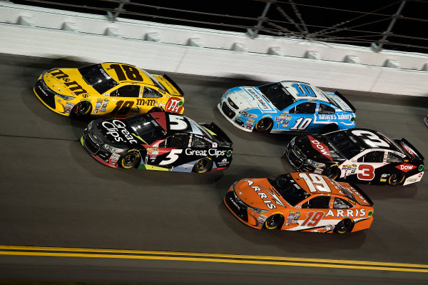 12-13 February, 2016, Daytona Beach, Florida, USA
Kyle Busch, M&M's 75 Toyota Camry (18), Kasey Kahne (5), Carl Edwards, Arris Toyota Camry (19), Danica Patrick (10), Austin Dillon (3)
?2016, John Harrelson / LAT Photo USA
12-13 February, 2016, Daytona Beach, Florida, USA
Kyle Busch, M&M's 75 Toyota Camry (18), Kasey Kahne (5), Carl Edwards, Arris Toyota Camry (19), Danica Patrick (10), Austin Dillon (3)
?2016, John Harrelson / LAT Photo USA