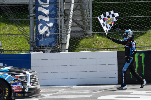 NASCAR Camping World Truck Series
Overton?s 150
Pocono Raceway, Long Pond, PA USA
Saturday 29 July 2017
Christopher Bell, SiriusXM Toyota Tundra, celebrates in after winning.
World Copyright: John K Harrelson
LAT Images