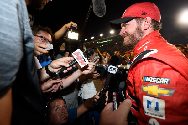 Monster Energy NASCAR Cup Series
Ford EcoBoost 400
Homestead-Miami Speedway, Homestead, FL USA
Sunday 19 November 2017
Dale Earnhardt Jr, Hendrick Motorsports, Axalta Chevrolet SS
World Copyright: John K Harrelson
LAT Images Monster Energy NASCAR Cup Series
Ford EcoBoost 400
Homestead-Miami Speedway, Homestead, FL USA
Sunday 19 November 2017
Dale Earnhardt Jr, Hendrick Motorsports, Axalta Chevrolet SS
World Copyright: John K Harrelson
LAT Images