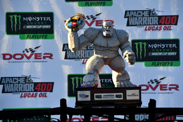 Monster Energy NASCAR Cup Series
Apache Warrior 400
Dover International Speedway, Dover, DE USA
Sunday 1 October 2017
Kyle Busch, Joe Gibbs Racing, M&M's Caramel Toyota Camry wins
World Copyright: Rusty Jarrett
LAT Images Monster Energy NASCAR Cup Series
Apache Warrior 400
Dover International Speedway, Dover, DE USA
Sunday 1 October 2017
Kyle Busch, Joe Gibbs Racing, M&M's Caramel Toyota Camry wins
World Copyright: Rusty Jarrett
LAT Images