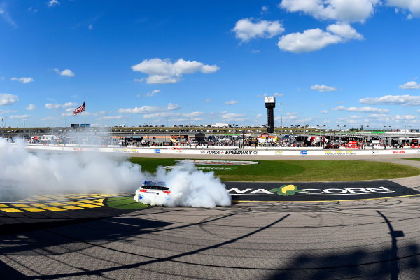 NASCAR XFINITY Series
U.S. Cellular 250
Iowa Speedway, Newton, IA USA
Saturday 29 July 2017
Ryan Preece, MoHawk Northeast Inc. Toyota Camry celebrates his win with a burnout
World Copyright: Russell LaBounty
LAT Images