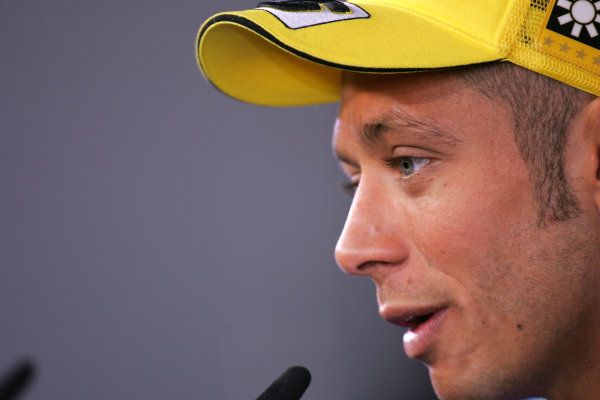 2008 MotoGP Championship - Czech Republic
Brno, Czech Republic. 14th - 17th August 2008.
Valentino Rossi Fiat Yamaha Team in the pre event press conference.
World Copyright: Martin Heath / LAT Photographic
ref: Digital Image BPI_Moto
5jt6