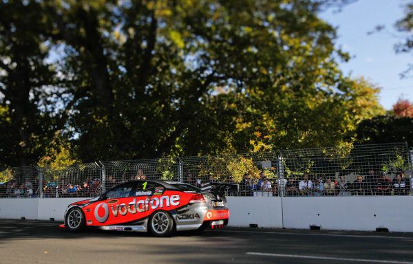 Round 4 - Hamilton 400.
Hamilton City Street Circuit, Hamilton, New Zealand.
17th - 18th April 2010.
Car 1, Jamie Whincup, Commodore VE, Holden, T8, TeamVodafone, Triple Eight Race Engineering, Triple Eight Racing.
World Copyright: Mark Horsburgh / LAT Photographic
ref: 1-Whincup-EV04-10-6276 Round 4 - Hamilton 400.
Hamilton City Street Circuit, Hamilton, New Zealand.
17th - 18th April 2010.
Car 1, Jamie Whincup, Commodore VE, Holden, T8, TeamVodafone, Triple Eight Race Engineering, Triple Eight Racing.
World Copyright: Mark Horsburgh / LAT Photographic
ref: 1-Whincup-EV04-10-6276