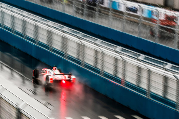 2016/2017 FIA Formula E Championship.
Round 9 - New York City ePrix, Brooklyn, New York, USA.
Friday 14 July 2017.
Nick Heidfeld (GER), Mahindra Racing, Spark-Mahindra, Mahindra M3ELECTRO.
Photo: Sam Bloxham/LAT/Formula E
ref: Digital Image _J6I2933 2016/2017 FIA Formula E Championship.
Round 9 - New York City ePrix, Brooklyn, New York, USA.
Friday 14 July 2017.
Nick Heidfeld (GER), Mahindra Racing, Spark-Mahindra, Mahindra M3ELECTRO.
Photo: Sam Bloxham/LAT/Formula E
ref: Digital Image _J6I2933