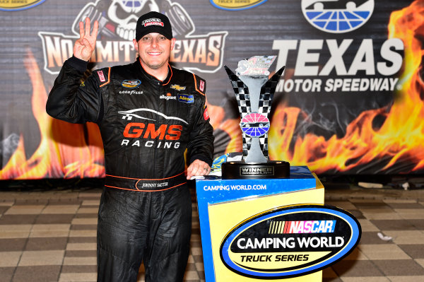 3-4 November, 2016, Fort Worth, Texas USA
Johnny Sauter (21) celebrates after winning at Texas.
©2016, John Harrelson / LAT Photo USA 3-4 November, 2016, Fort Worth, Texas USA
Johnny Sauter (21) celebrates after winning at Texas.
©2016, John Harrelson / LAT Photo USA