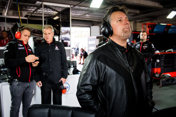 2017 Supercars Championship Round 11. 
Bathurst 1000, Mount Panorama, New South Wales, Australia.
Tuesday 3rd October to Sunday 8th October 2017.
Michael Andretti, Andretti Autosport.
World Copyright: Daniel Kalisz/LAT Images
Ref: Digital Image 061017_VASCR11_DKIMG_4695.jpg