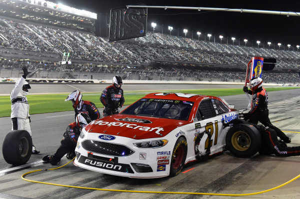 2017 NASCAR Monster Energy Cup - Can-Am Duels
Daytona International Speedway, Daytona Beach, FL USA
Thursday 23 February 2017
Ryan Blaney pit stop
World Copyright: Nigel Kinrade/LAT Images
ref: Digital Image 17DAY2nk07599