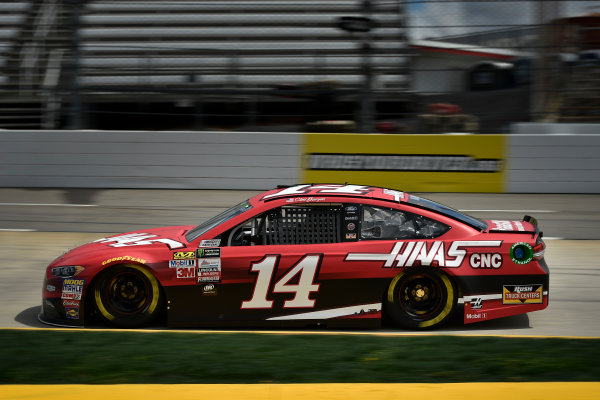 2017 Monster Energy NASCAR Cup Series
STP 500
Martinsville Speedway, Martinsville, VA USA
Friday 31 March 2017
Clint Bowyer
World Copyright: Scott R LePage/LAT Images
ref: Digital Image lepage-170331-mv-0060 2017 Monster Energy NASCAR Cup Series
STP 500
Martinsville Speedway, Martinsville, VA USA
Friday 31 March 2017
Clint Bowyer
World Copyright: Scott R LePage/LAT Images
ref: Digital Image lepage-170331-mv-0060