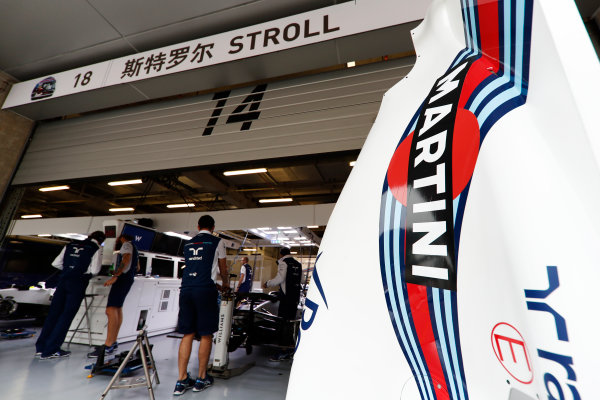 Shanghai International Circuit, Shanghai, China. 
Thursday 06 April 2017.
Bodywork from the Lance Stroll Williams FW40 Mercedes outside of the team’s garage. 
World Copyright: Glenn Dunbar/LAT Images
ref: Digital Image _31I3071