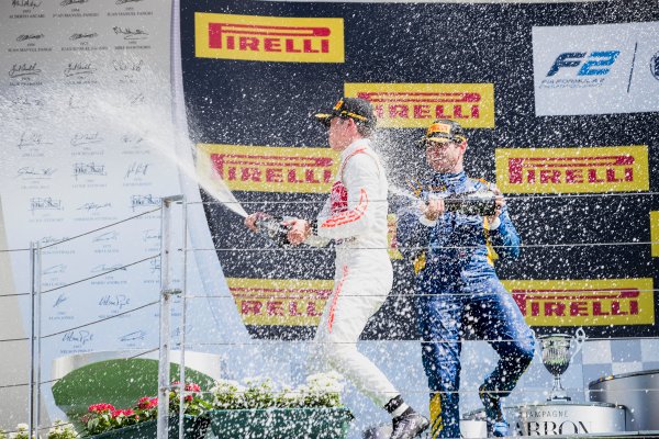 2017 FIA Formula 2 Round 7.
Hungaroring, Budapest, Hungary.
Sunday 30 July 2017.
Oliver Rowland (GBR, DAMS), Nobuharu Matsushita (JPN, ART Grand Prix), Nyck De Vries (NED, Rapax).
Photo: Zak Mauger/FIA Formula 2.
ref: Digital Image _54I4978 2017 FIA Formula 2 Round 7.
Hungaroring, Budapest, Hungary.
Sunday 30 July 2017.
Oliver Rowland (GBR, DAMS), Nobuharu Matsushita (JPN, ART Grand Prix), Nyck De Vries (NED, Rapax).
Photo: Zak Mauger/FIA Formula 2.
ref: Digital Image _54I4978
