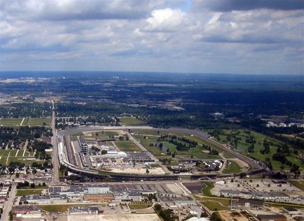 An aerial view of the Indianapolis Motor Speedway.
Indianapolis Motor Speedway, Indianapolis, Indiana, USA. 15 June 2005.
DIGITAL IMAGE