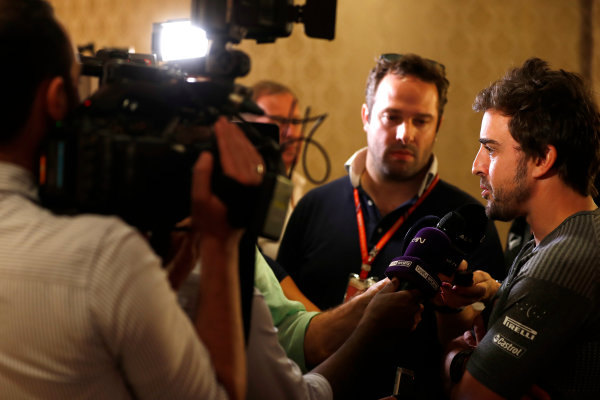 Bahrain International Circuit, Sakhir, Bahrain. 
Wednesday 12 April 2017.
Fernando Alonso talks to the media after announcing his deal to race in the 2017 Indianapolis 500 in an Andretti Autosport run McLaren Honda car.
World Copyright: Glenn Dunbar/LAT Images
ref: Digital Image _31I6960