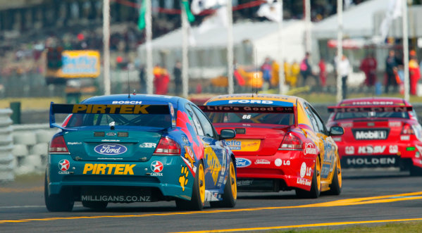 2003 Australian V8 Supercars, Round 9, Sandown, 14th September 2003.
FORD Falcon BA drivers Marcos Ambrose and Russell Ingall in action during the Betta Electrical 500 held at Melbournes Sandown International Raceway today.
Photo: Mark Horsburgh/LAT Photographic