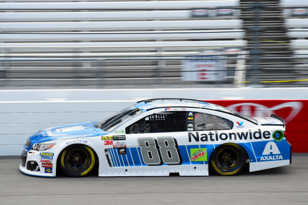 Monster Energy NASCAR Cup Series
Toyota Owners 400
Richmond International Raceway, Richmond, VA USA
Friday 28 April 2017
Dale Earnhardt Jr, Hendrick Motorsports, Nationwide Chevrolet SS
World Copyright: Nigel Kinrade
LAT Images
ref: Digital Image 17RIC1nk00774 Monster Energy NASCAR Cup Series
Toyota Owners 400
Richmond International Raceway, Richmond, VA USA
Friday 28 April 2017
Dale Earnhardt Jr, Hendrick Motorsports, Nationwide Chevrolet SS
World Copyright: Nigel Kinrade
LAT Images
ref: Digital Image 17RIC1nk00774