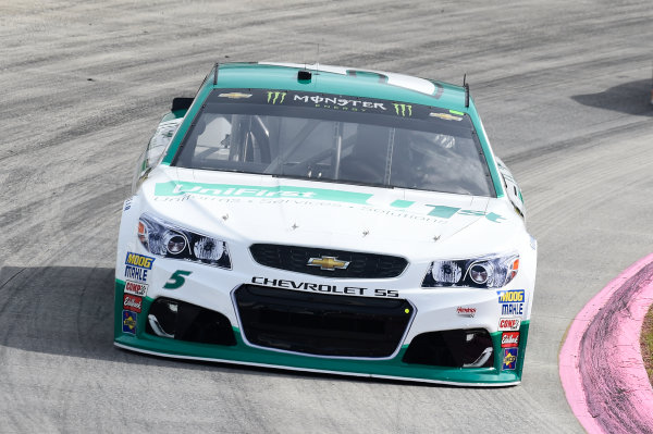 Monster Energy NASCAR Cup Series
First Data 500
Martinsville Speedway, Martinsville VA USA
Saturday 28 October 2017
Kasey Kahne, Hendrick Motorsports, UniFirst Chevrolet SS
World Copyright: John K Harrelson/LAT Images Monster Energy NASCAR Cup Series
First Data 500
Martinsville Speedway, Martinsville VA USA
Saturday 28 October 2017
Kasey Kahne, Hendrick Motorsports, UniFirst Chevrolet SS
World Copyright: John K Harrelson/LAT Images