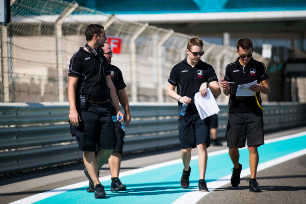 2017 FIA Formula 2 Round 11.
Yas Marina Circuit, Abu Dhabi, United Arab Emirates.
Thursday 23 November 2017.
Gustav Malja (SWE, Racing Engineering). 
Photo: Sam Bloxham/FIA Formula 2.
ref: Digital Image _J6I0912