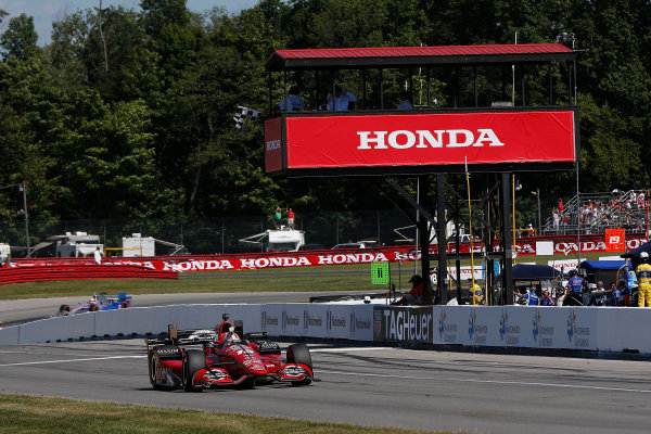 31 July - 2 August, 2015, Lexington, Ohio, USA
Winner Graham Rahal pumps his fist in the air as he takes the checkered flag and win
© 2015, Michael L. Levitt
LAT Photo USA
