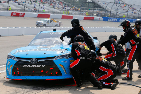 NASCAR Xfinity Series
ToyotaCare 250
Richmond International Raceway, Richmond, VA USA
Saturday 29 April 2017
Matt Tifft, Wastebits Toyota Camry and pit stop
World Copyright: Russell LaBounty
LAT Images
ref: Digital Image 17RIC1Jrl_4611 NASCAR Xfinity Series
ToyotaCare 250
Richmond International Raceway, Richmond, VA USA
Saturday 29 April 2017
Matt Tifft, Wastebits Toyota Camry and pit stop
World Copyright: Russell LaBounty
LAT Images
ref: Digital Image 17RIC1Jrl_4611