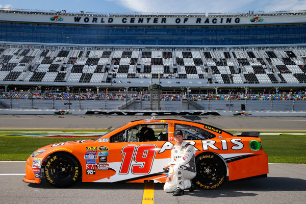 13-21 February, 2016, Daytona Beach, Florida USA  
Carl Edwards, driver of the #19 ARRIS Toyota, poses with his car after qualifying for the NASCAR Sprint Cup Series Daytona 500 at Daytona International Speedway on February 14, 2016 in Daytona Beach, Florida.  
LAT Photo USA via NASCAR via Getty Images