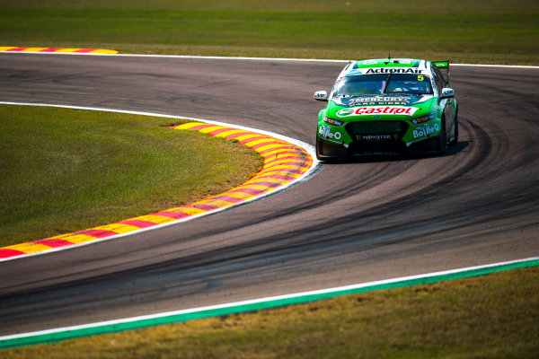 2017 Supercars Championship Round 6. 
Darwin Triple Crown, Hidden Valley Raceway, Northern Territory, Australia.
Friday June 16th to Sunday June 18th 2017.
Mark Winterbottom drives the #5 The Bottle-O Racing Ford Falcon FGX.
World Copyright: Daniel Kalisz/LAT Images
Ref: Digital Image 160617_VASCR6_DKIMG_0255.JPG