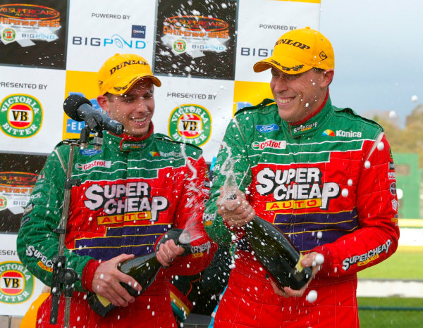 2003 Australian V8 Supercars, Round 9, Sandown, 14th September 2003.
FORD Falcon BA drivers Steve Ellery and Louke Youlden on the podium after finishing second in the Betta Electrical 500 held at Melbournes Sandown International Raceway today. Ellery and Youlden finished second.
Photo: Mark Horsburgh/LAT Photographic 2003 Australian V8 Supercars, Round 9, Sandown, 14th September 2003.
FORD Falcon BA drivers Steve Ellery and Louke Youlden on the podium after finishing second in the Betta Electrical 500 held at Melbournes Sandown International Raceway today. Ellery and Youlden finished second.
Photo: Mark Horsburgh/LAT Photographic